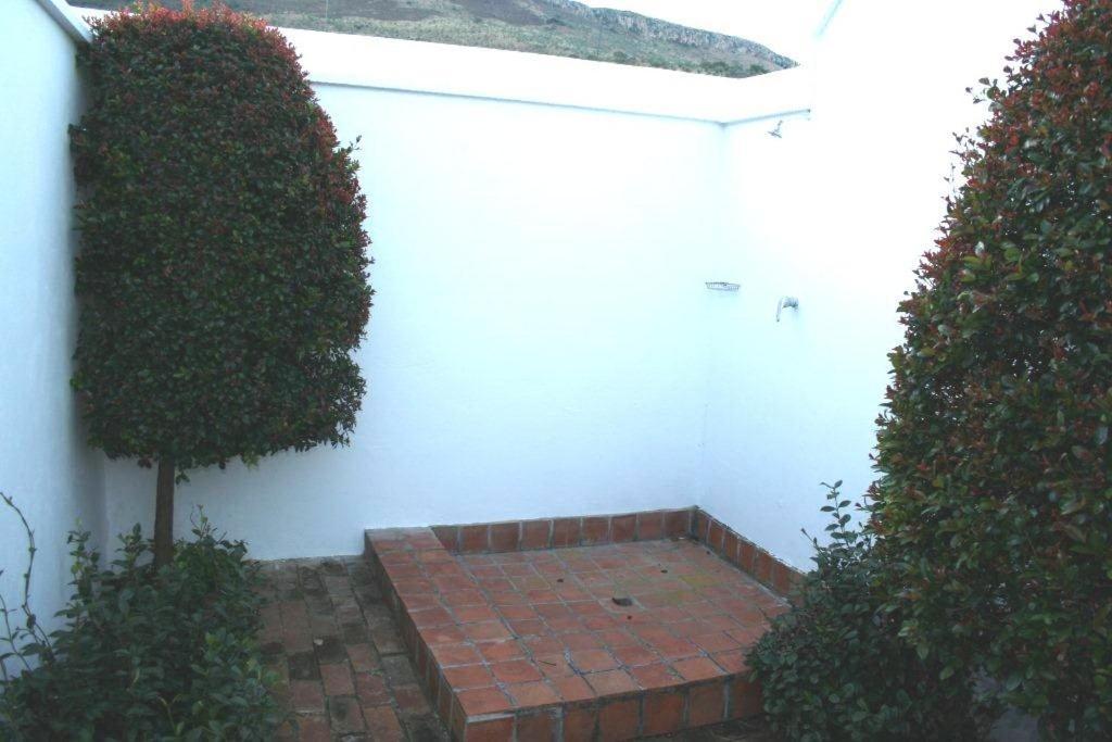 Steynshoop Self-Catering Valley Lodge *